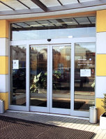 Drzwi zewnêtrzne aluminiowe
